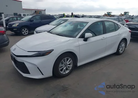 2025 Toyota Camry Le из США, поврежденный, VIN 4T1DAACK7SU592344